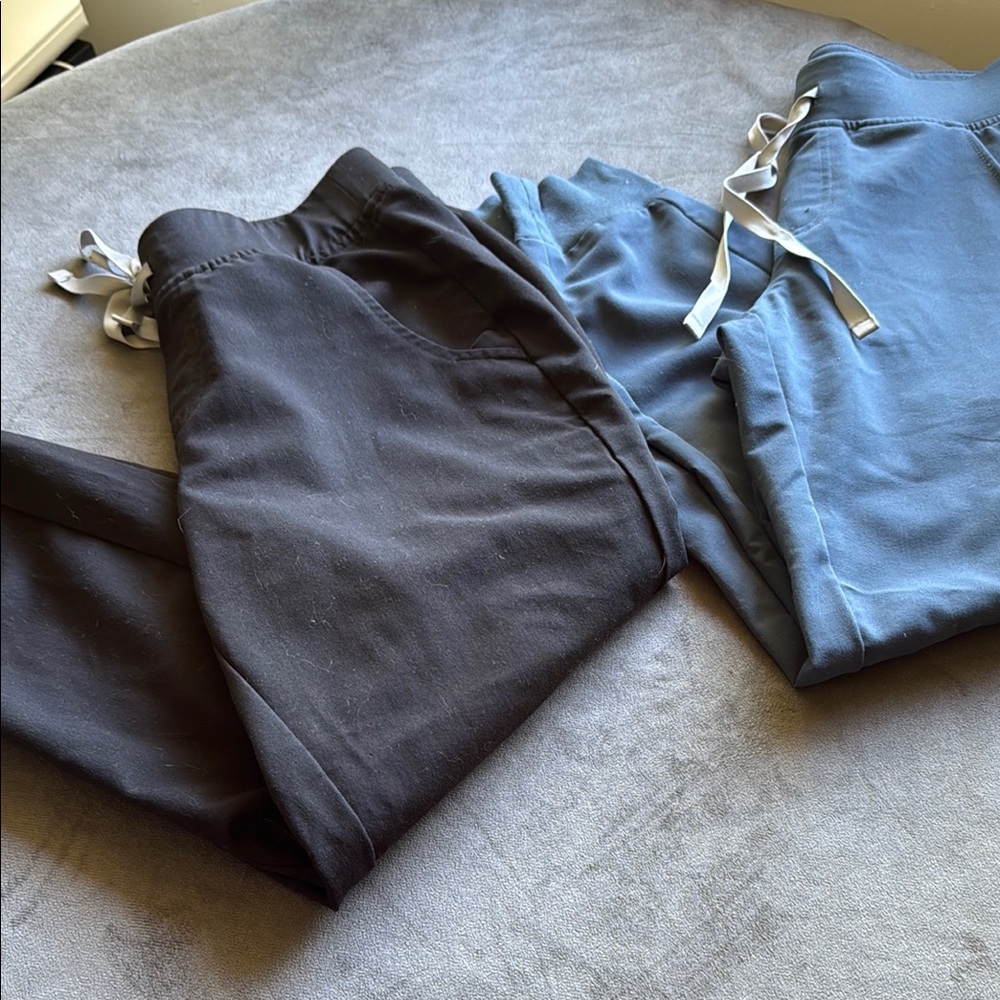 Figs Track Joggers in Black and Teal set of two